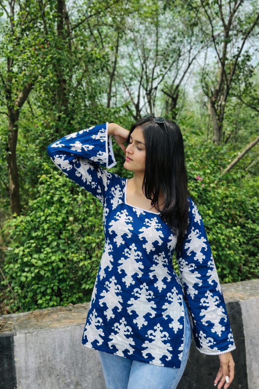 Blue & White Printed Straight Kurti