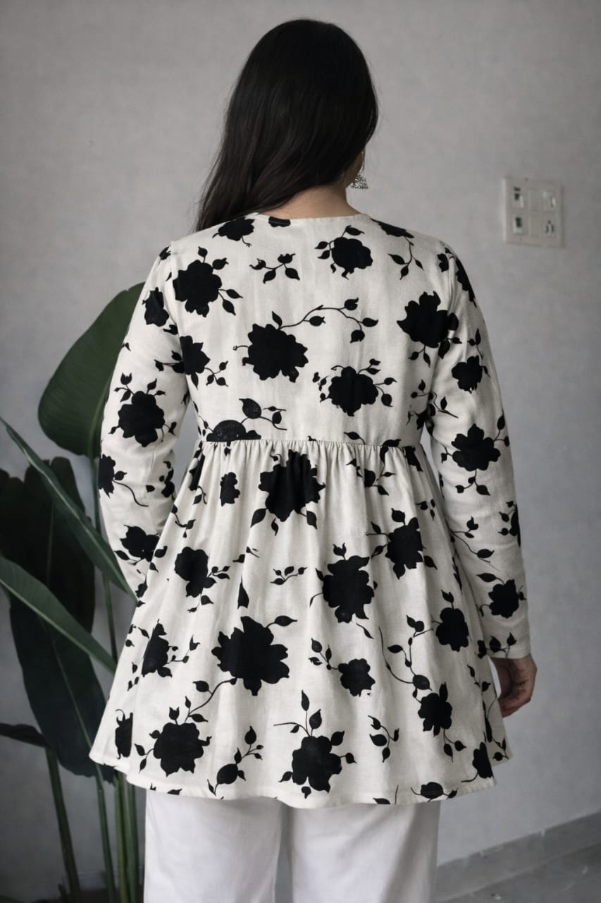 Elegant Black Floral Printed Empire Waist Kurti Top