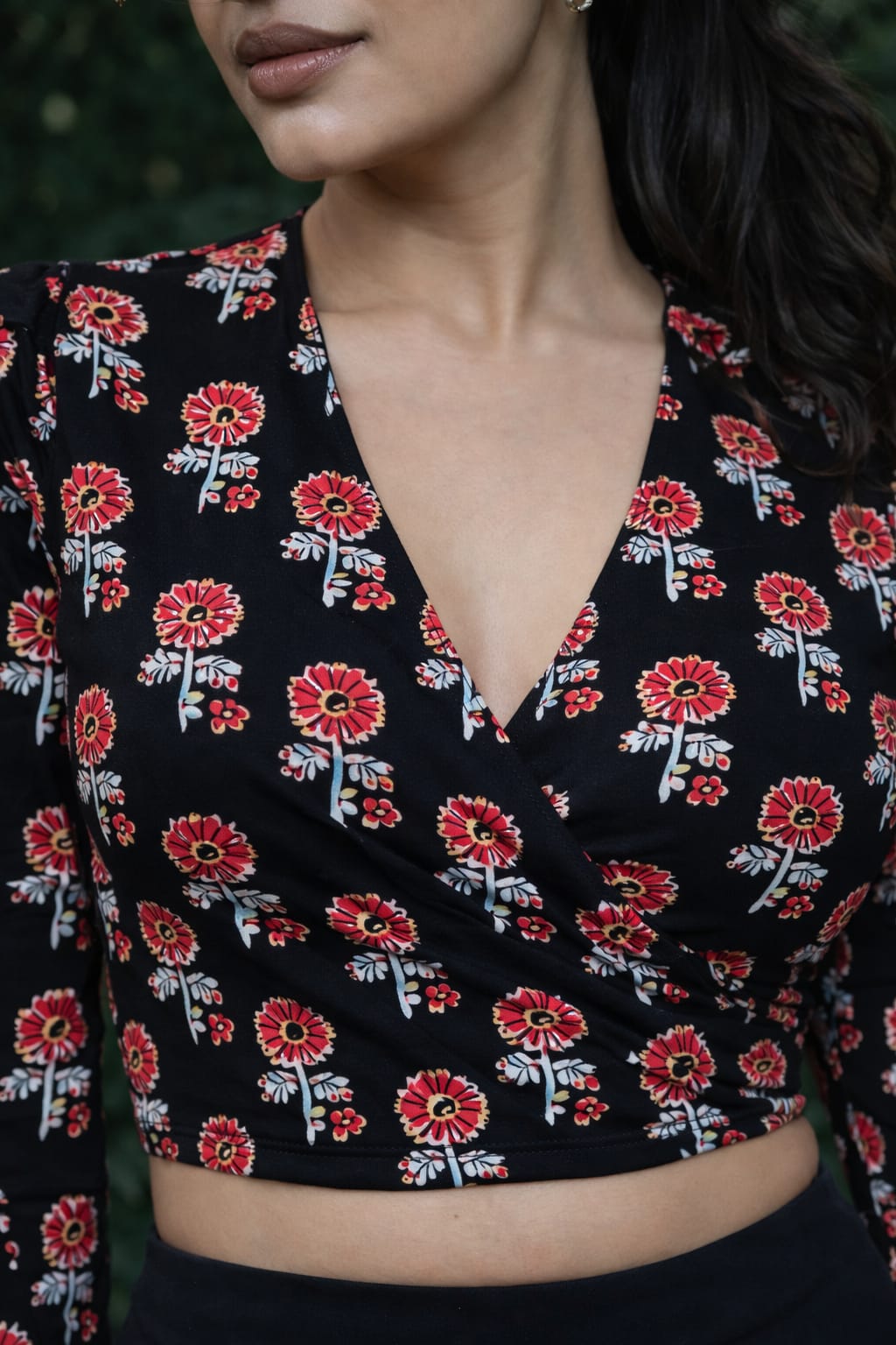 Women’s Black , Red Floral Printed Wrap Crop Top