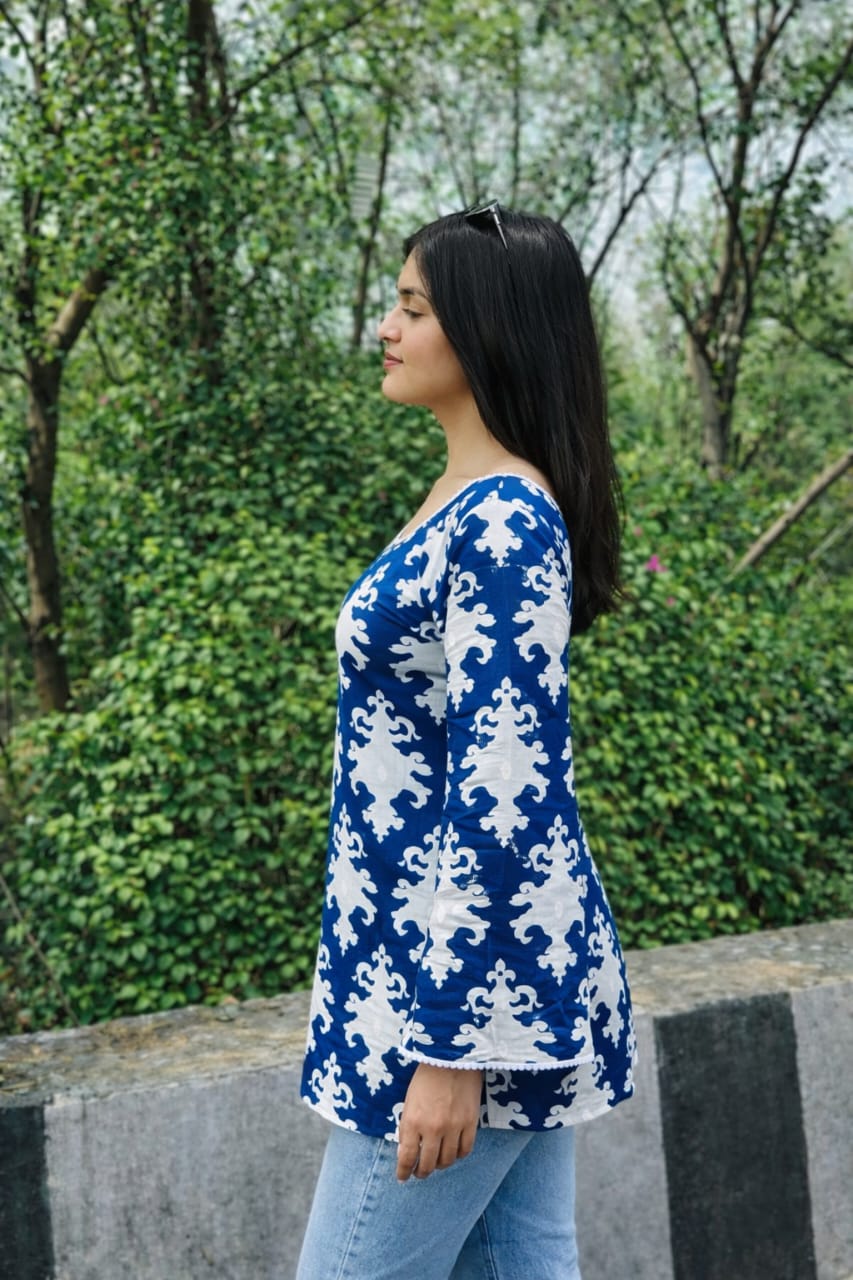 Blue & White Printed Straight Kurti