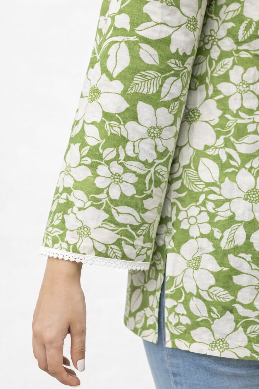 Women Green Floral Printed Cotton Short Kurti Top